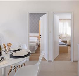 6 Bedroom Waterfront Villa with Pool in Uvala Ljubljeva near Trogir, Sleeps 12-13